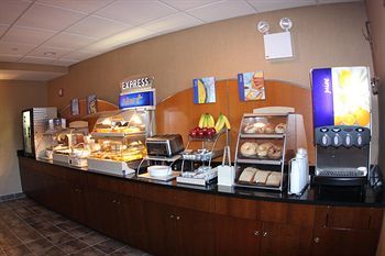 Express Staten Island West, An Ihg 3* Nova York